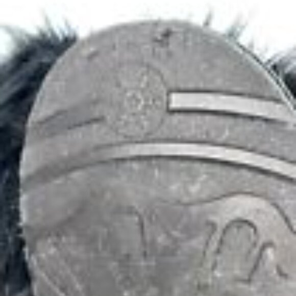 Valpeak Women's Faux Fur Boots Winter Mid-Calf Snow Boots Fuzzy Fluffy Size6.5 - Picture 10 of 11